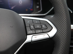 Volkswagen multifunctional button with acc cruise control