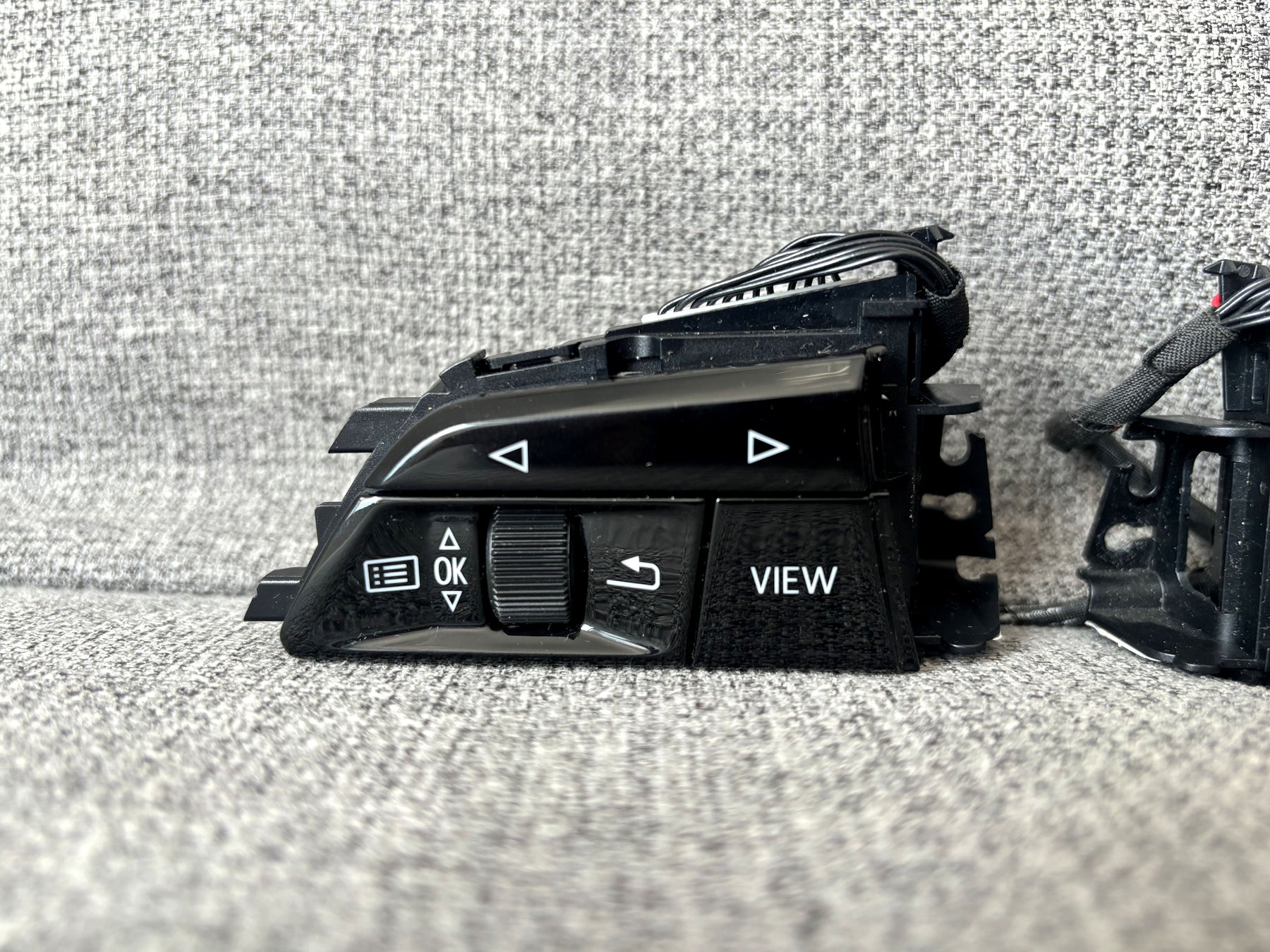 AUDI A6 C8 A7 A8 E-TRON Button 4N0951523J