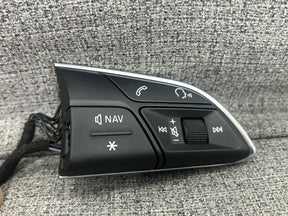 AUDI Q3 Q5 Q7 Q8 A4 AVANT Buttons 4M0951523