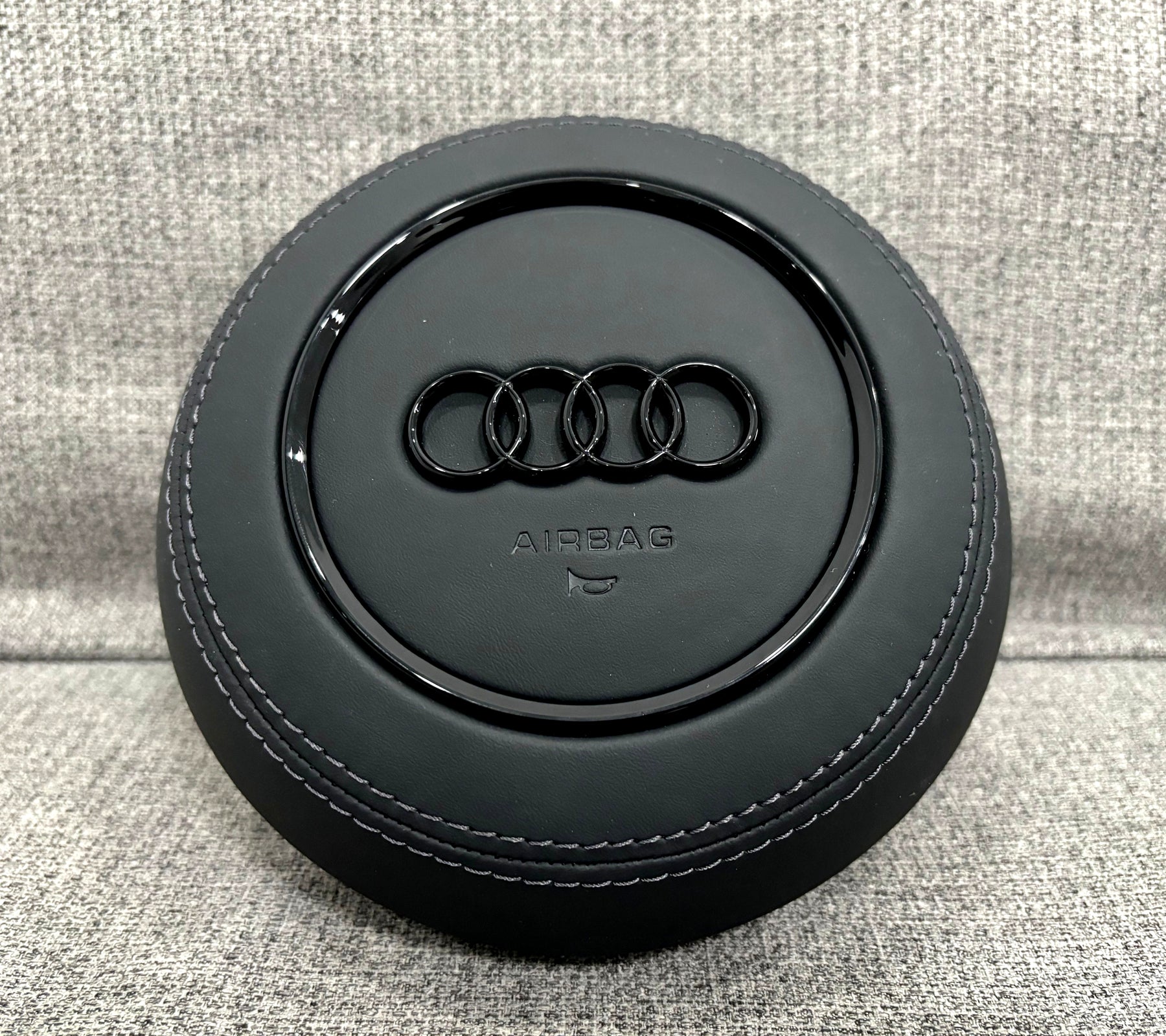 Audi A3 S3 RS3 8V A1 8X Q3 RSQ3 8U Steering Wheel SRS Bag Leather 8V0880201