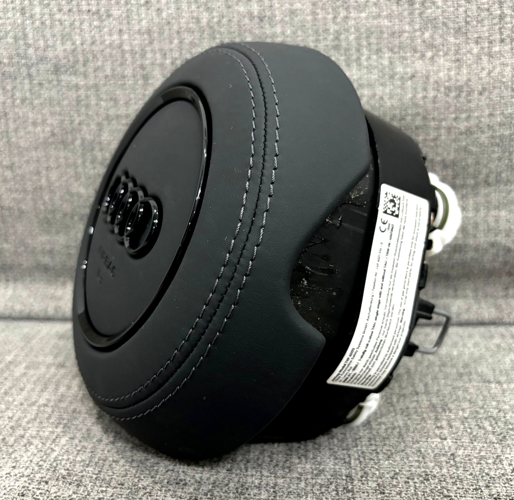 Audi A3 S3 RS3 8V A1 8X Q3 RSQ3 8U Steering Wheel SRS Bag Leather 8V0880201