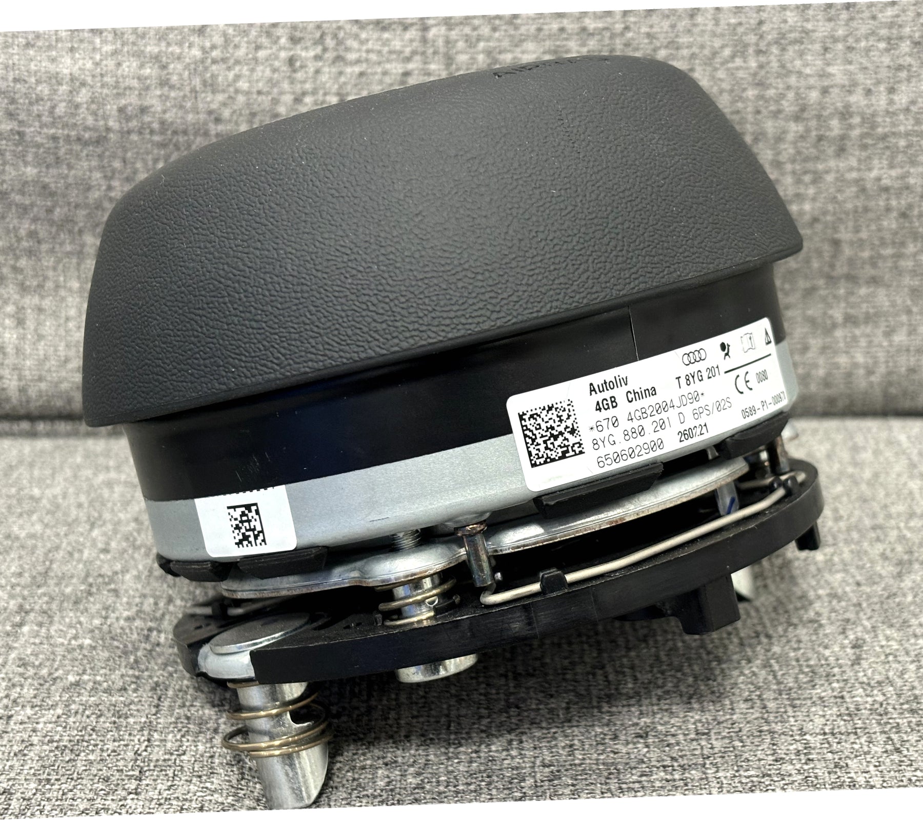 Audi A1 GB A3 S3 RS3 8Y Steering Wheel Airbag 8YG880201D