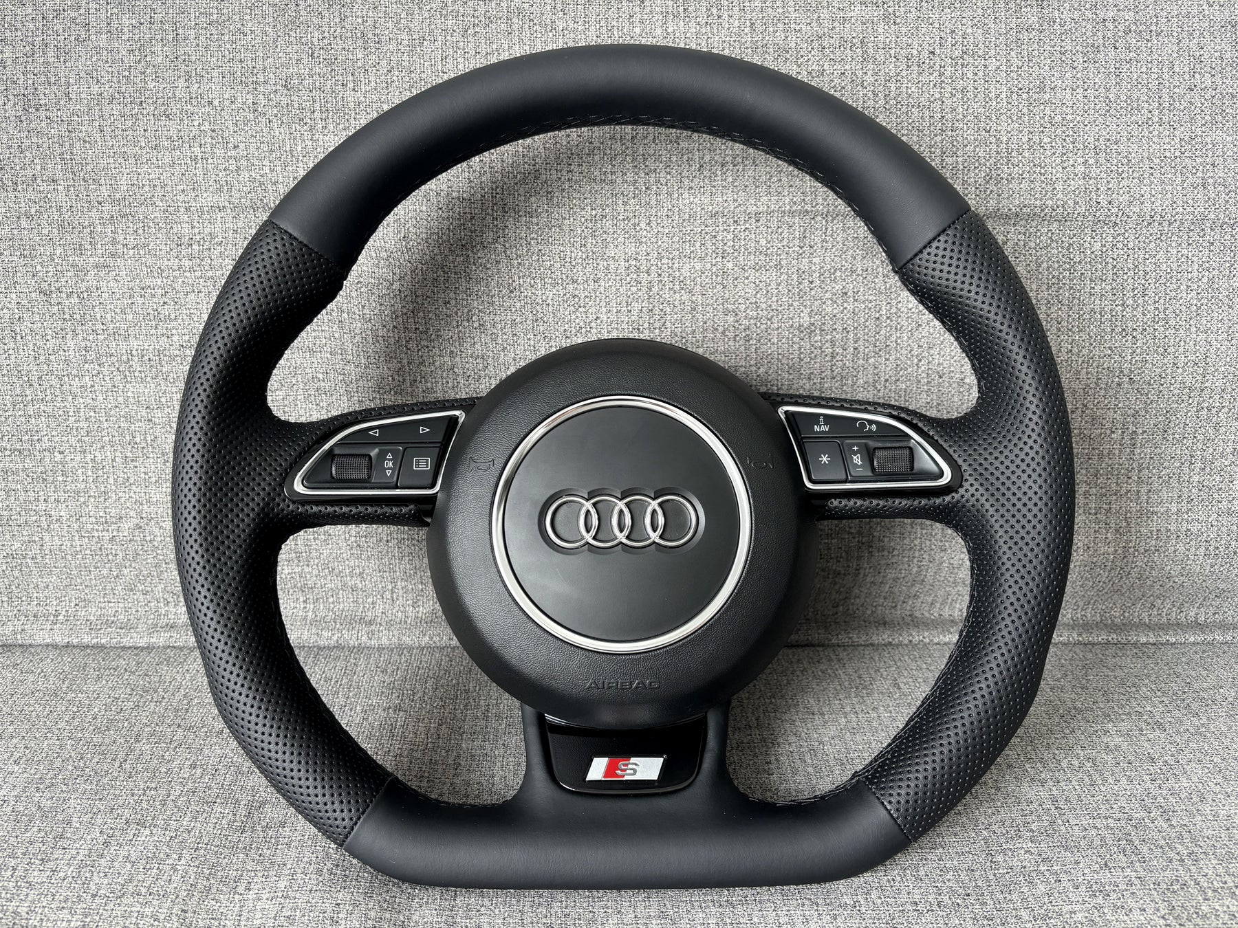 Audi A4 S4 B8 Q5 A5 S5 A6 C7 A7 A8 S6 S7 S8 Flat Bottom Steering Wheel Manual