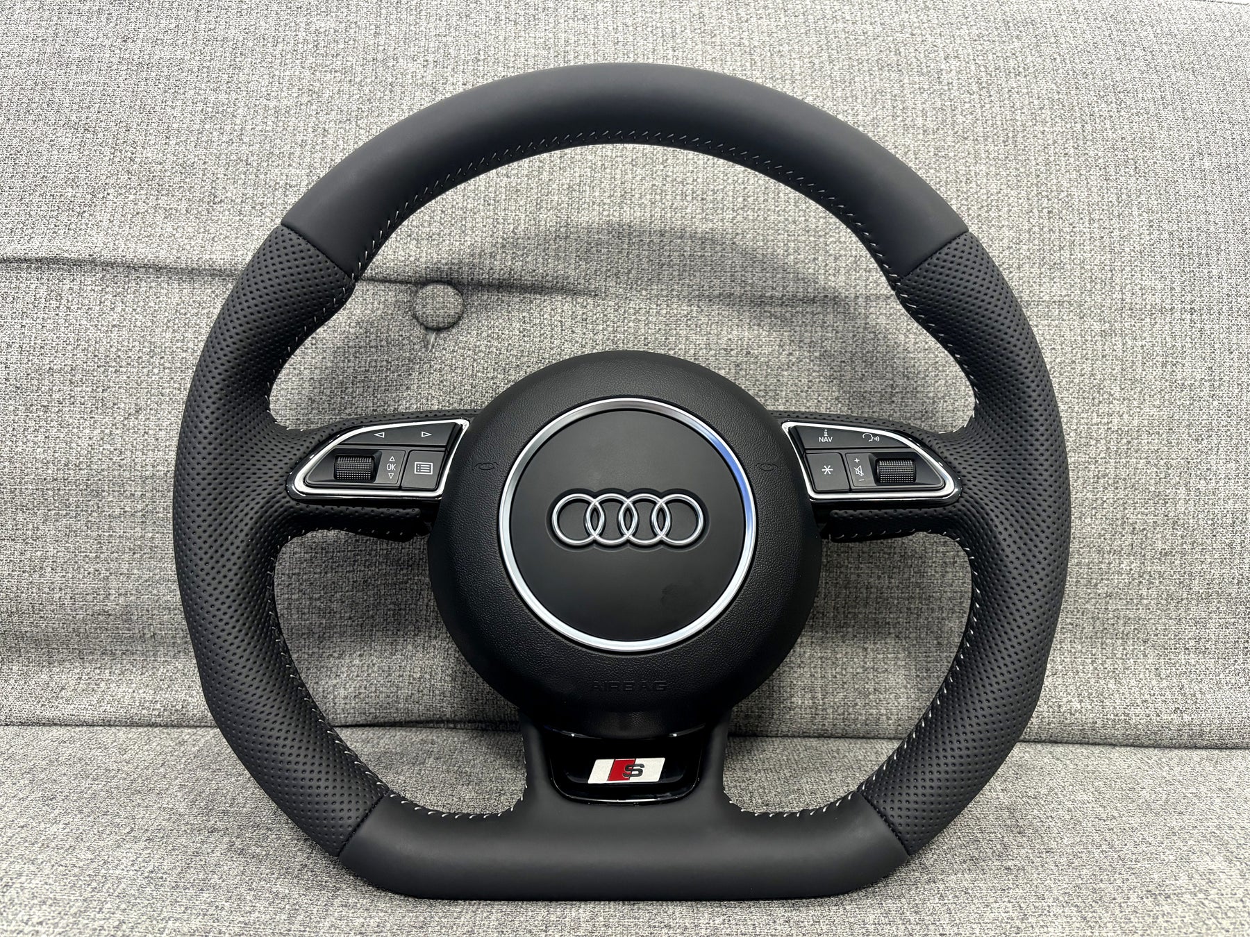 Audi A4 S4 A5 8W A6 A7 A8 Q5 Q7 8R S-Line Flat Bottom Steering Wheel With Paddle