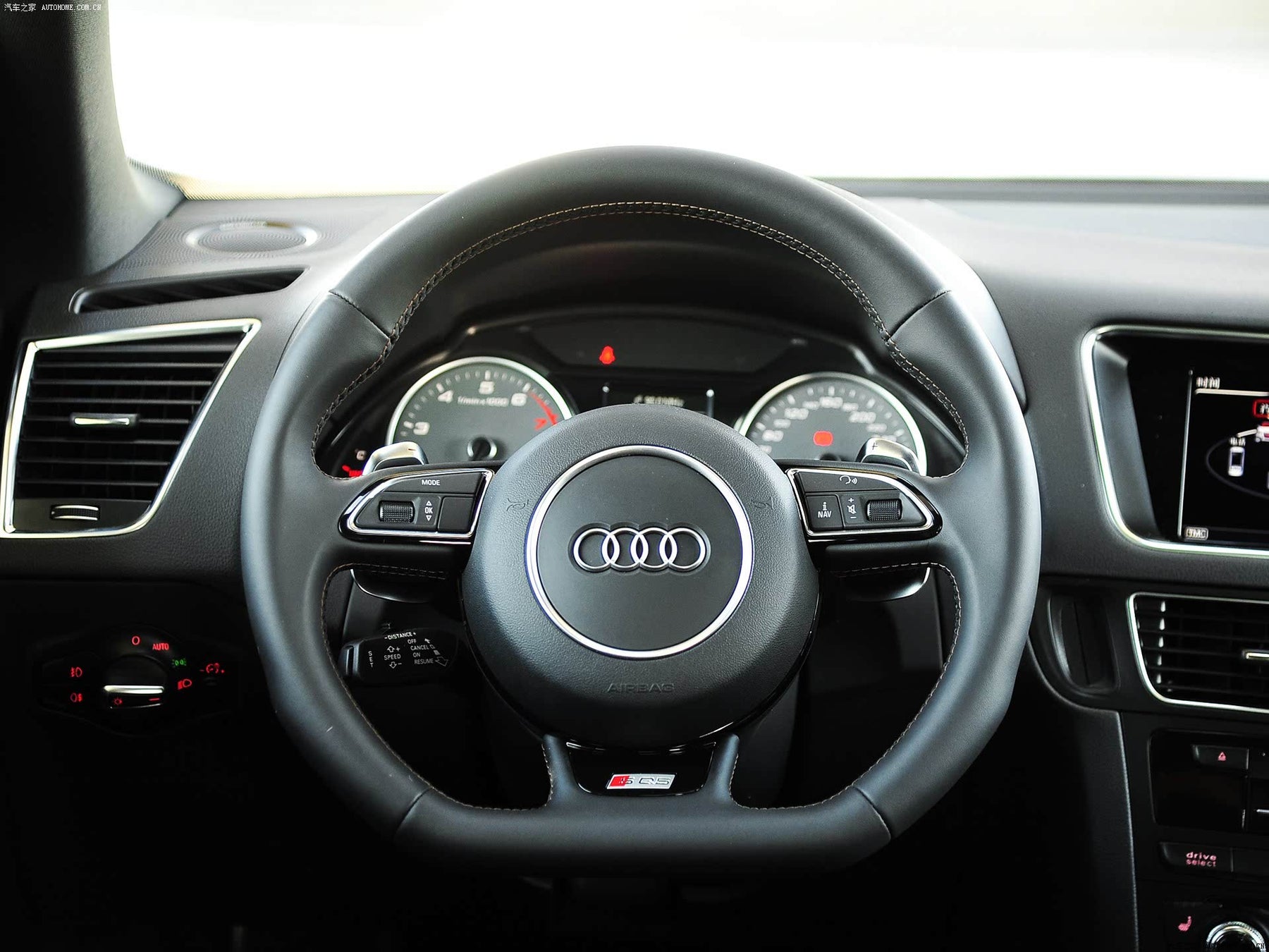 Audi SQ5 Q5 8R Leather Flat Bottom RS Perforated Steering Wheel With DSG Paddles
