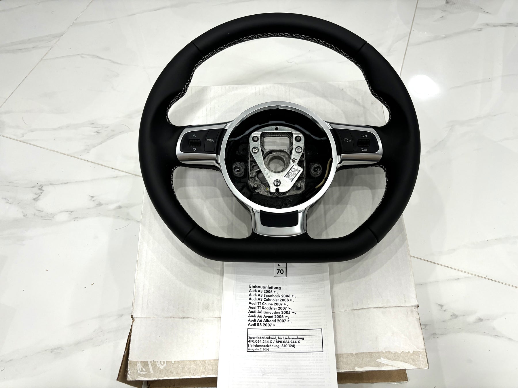 Audi TT TTS A3 S3 RS3 A6 S6 RS6 S4 S5 R8 Flat Bottom Steering Wheel *Genuine New