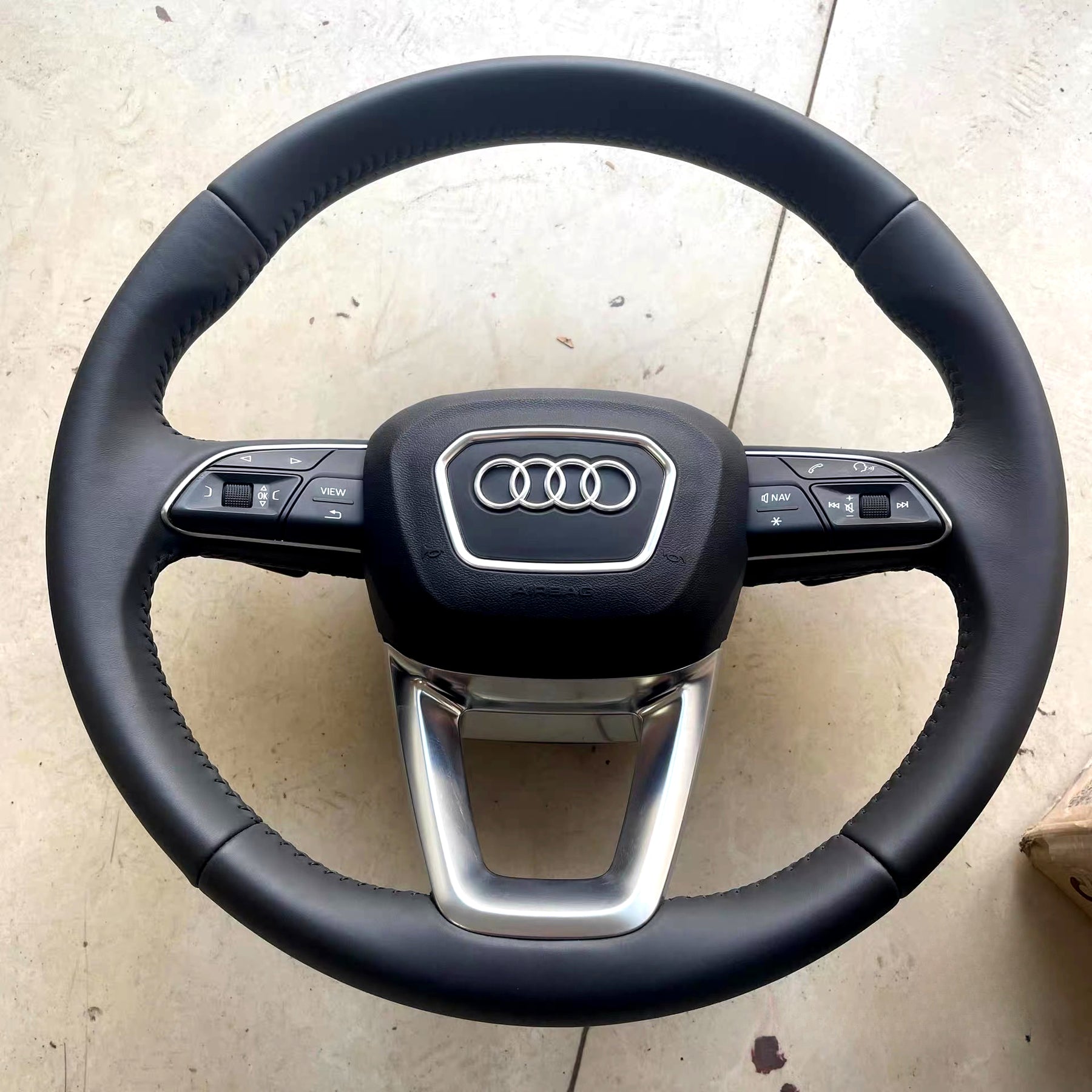 AUDI A4 B9 Allroad A5 F5 Q5 FY Q7 4M Q8 Round Leather Steering Wheel With Paddle