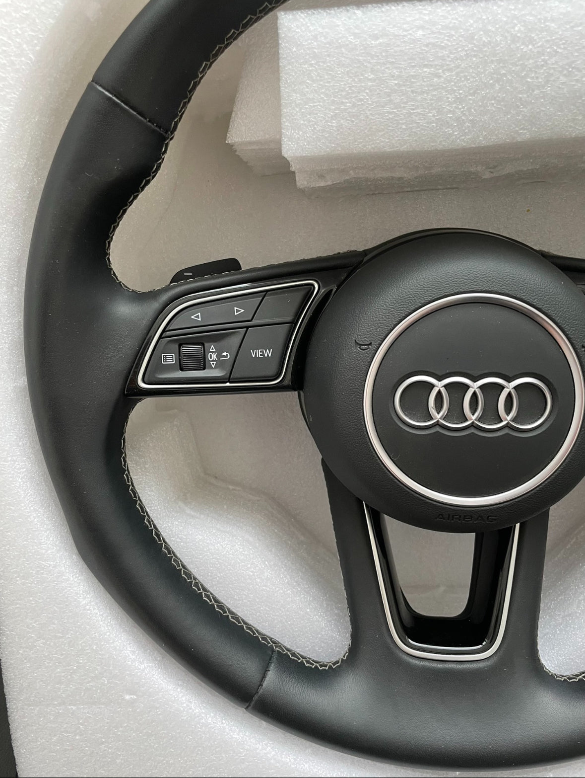 AUDI A4 B9 A5 F5 S4 S5 Multifunction Leather Steering Wheel With Paddles Genuine