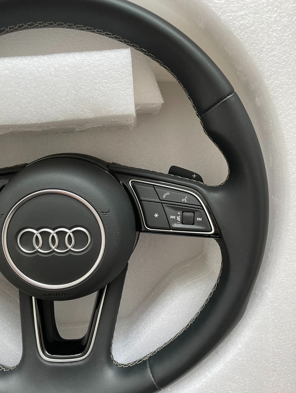 AUDI A4 B9 A5 F5 S4 S5 Multifunction Leather Steering Wheel With Paddles Genuine