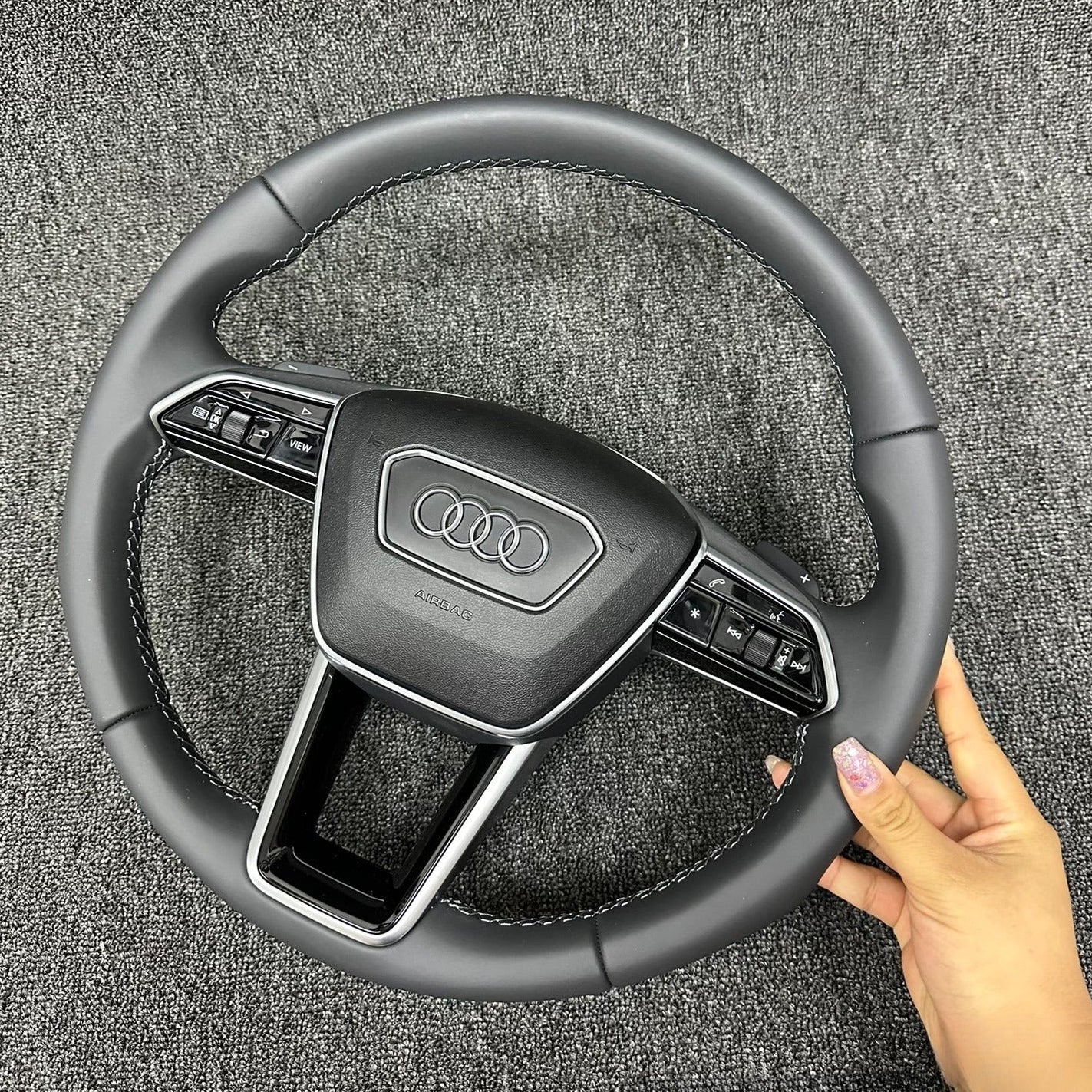 AUDI A6 A7 A8 Q6 E-tron C8 4G D4 Round Leather Steering Wheel With Paddles