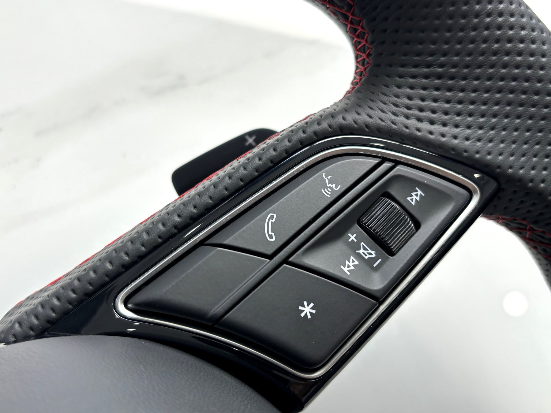 Audi S4 A4 B9 RS4 A5 S5 RS5 F5 Flat Bottom Steering Wheel With Paddles Original