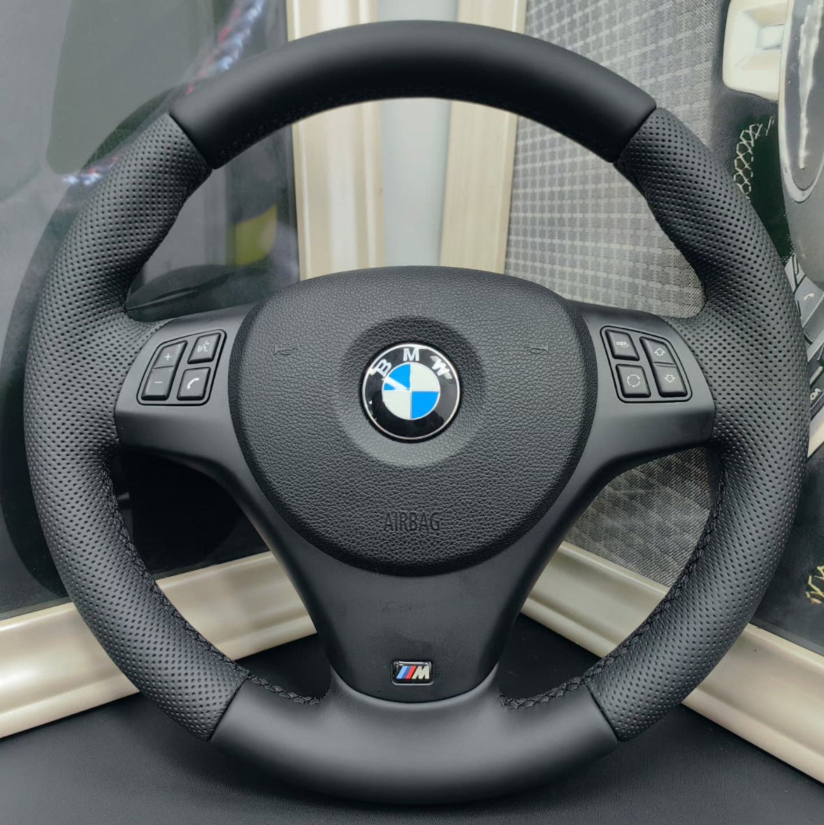 BMW E81 E82 E87 E90 E91 E92 E93 Leather M-Sport Steering Wheel Genuine Manual