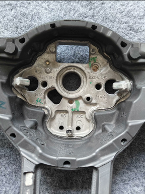 VW GOLF GTI TIGUAN POLO TOUAN PASSAT ARTEON R-LINE Flat Bottom Steering Wheel