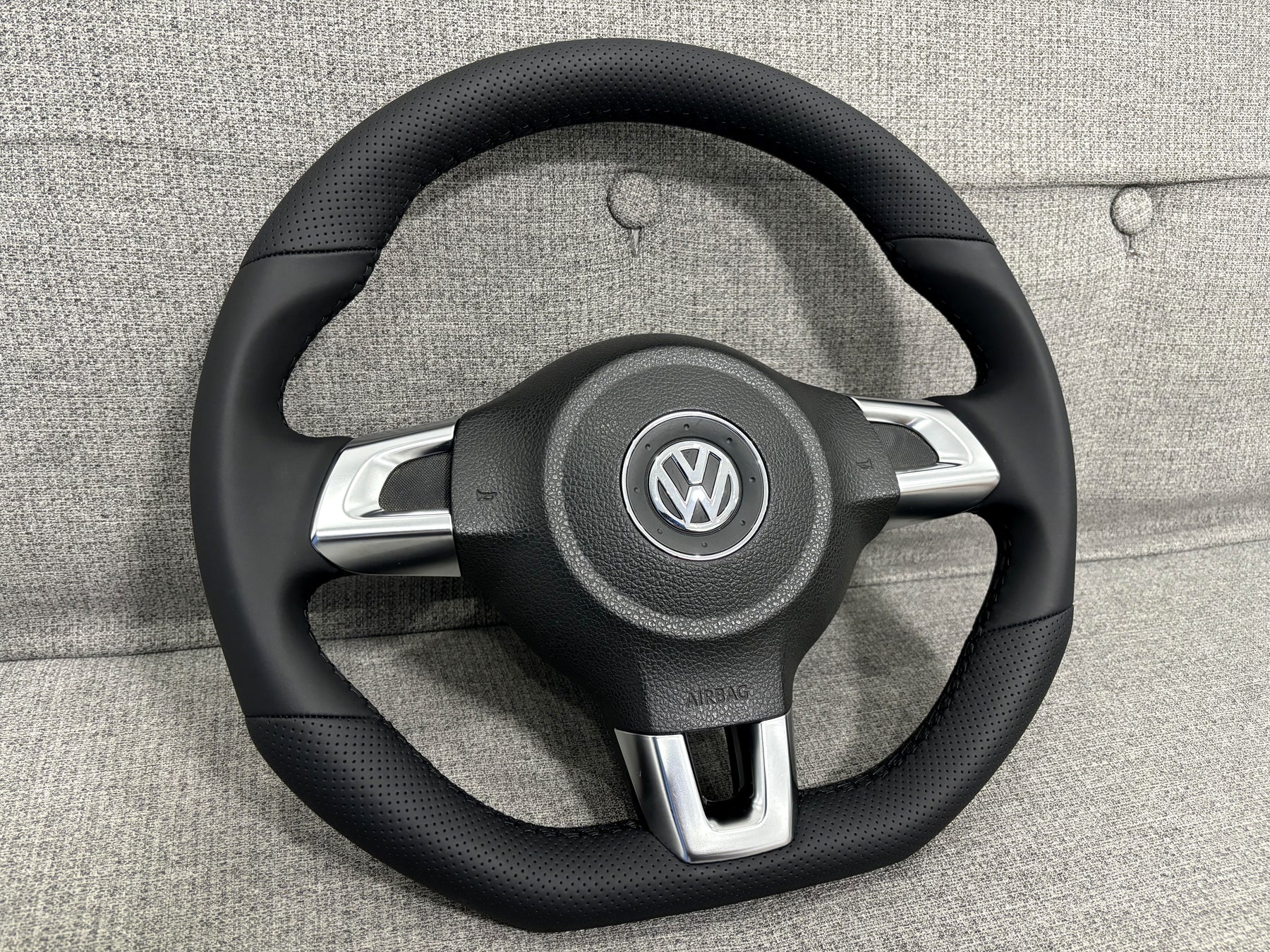 VOLKSWAGEN SCIROCCO MK3 GOLF MK6 FLAT BOTTOM STEERING WHEEL 1K8419091G GENUINE