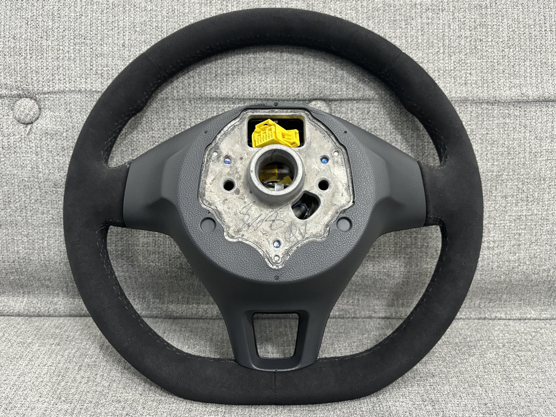 VW Golf7 Polo T-roc Passat B8 Tiguan T5 T6 Jetta Touran Alcantara Steering Wheel