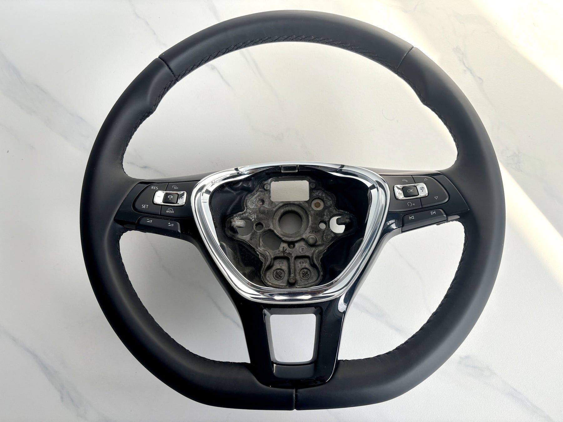 VW Golf7 Arteon Passat Touareg T6 Transporter Leather Steering Wheel Manual ACC