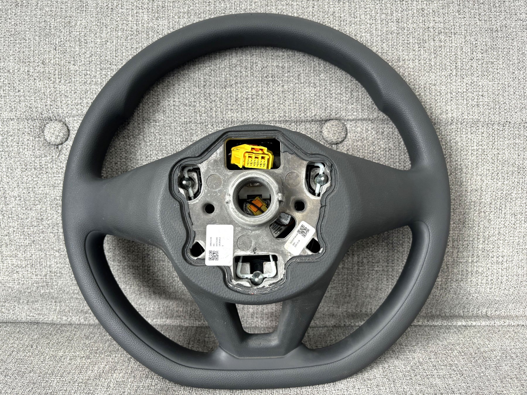 VW Mk8 Flat Bottom Steering Wheel Manual Golf Polo T5.1 T6 Tiguan Touran Genuine