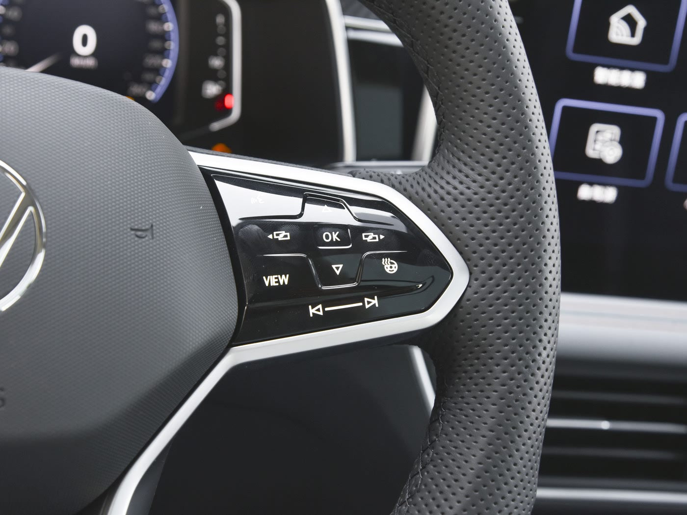 VW MK8 Golf Tiguan Toureg Caddy Passat R Heated Multifunction Steering Wheel ACC