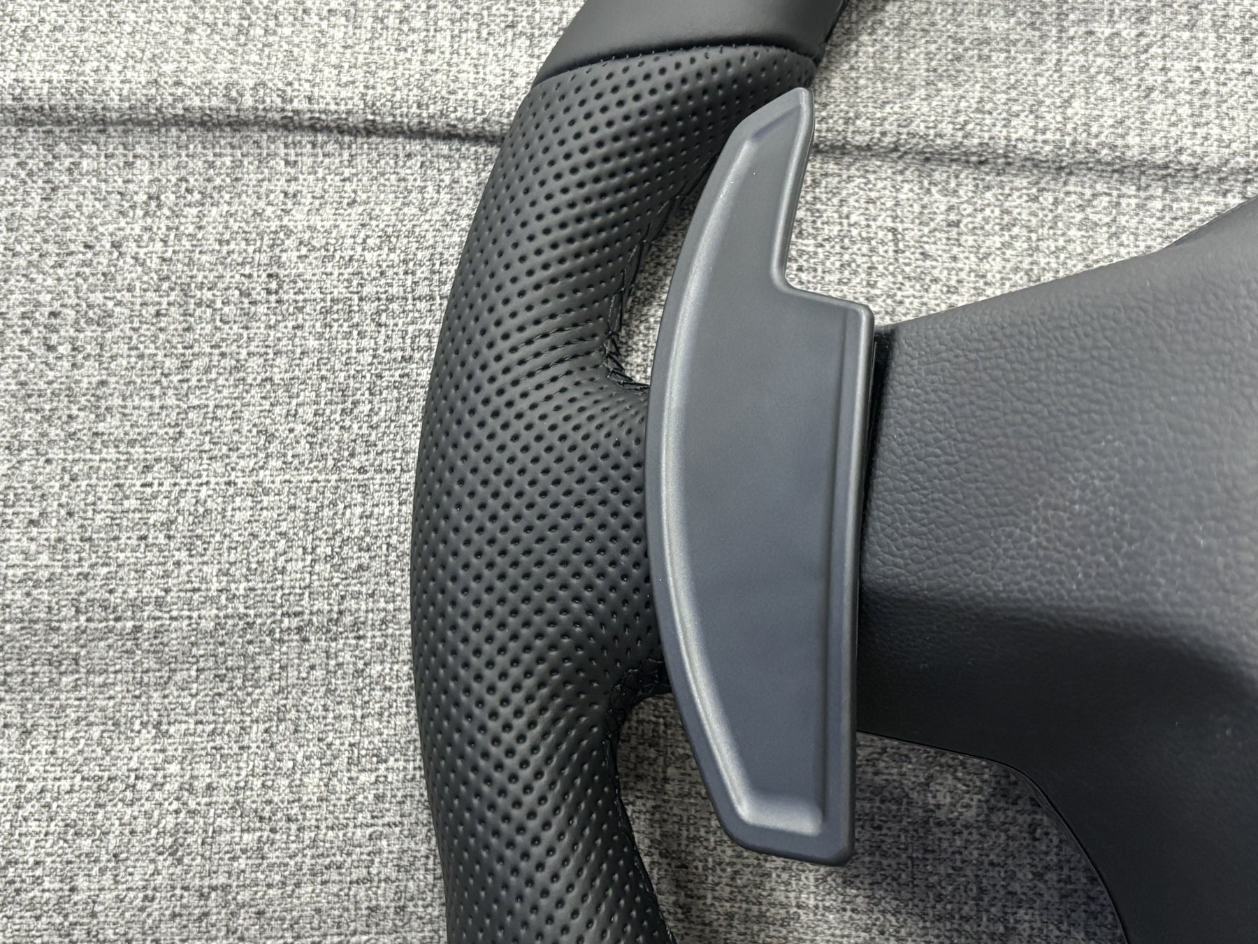 VW Full Black Steering Wheel With DSG Paddles Touareg Golf Touran Tiguan Caddy Passat T6