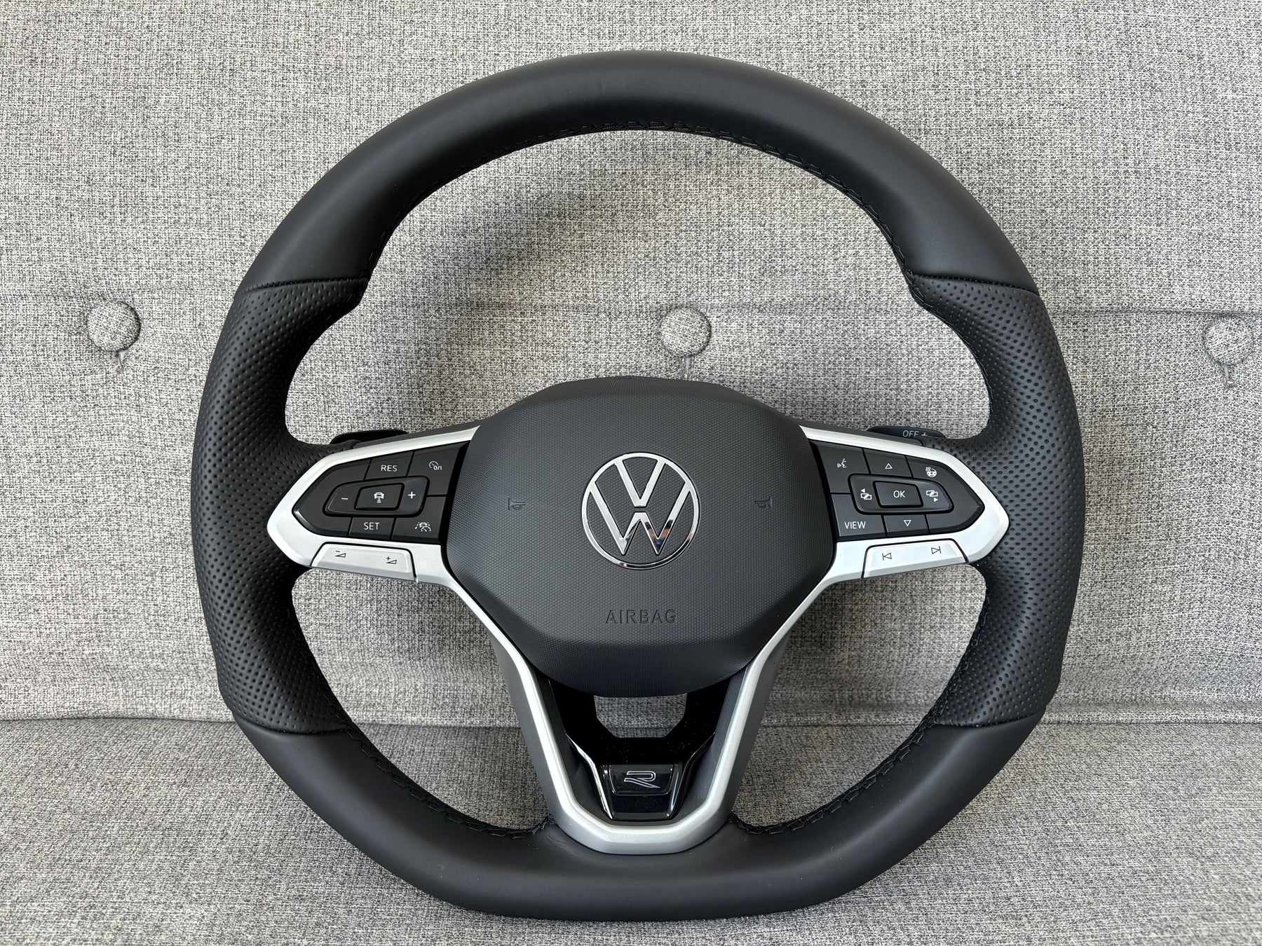 VW MK8 Golf Touran Tiguan Caddy Passat T6 Heated Steering Wheel With Paddles ACC