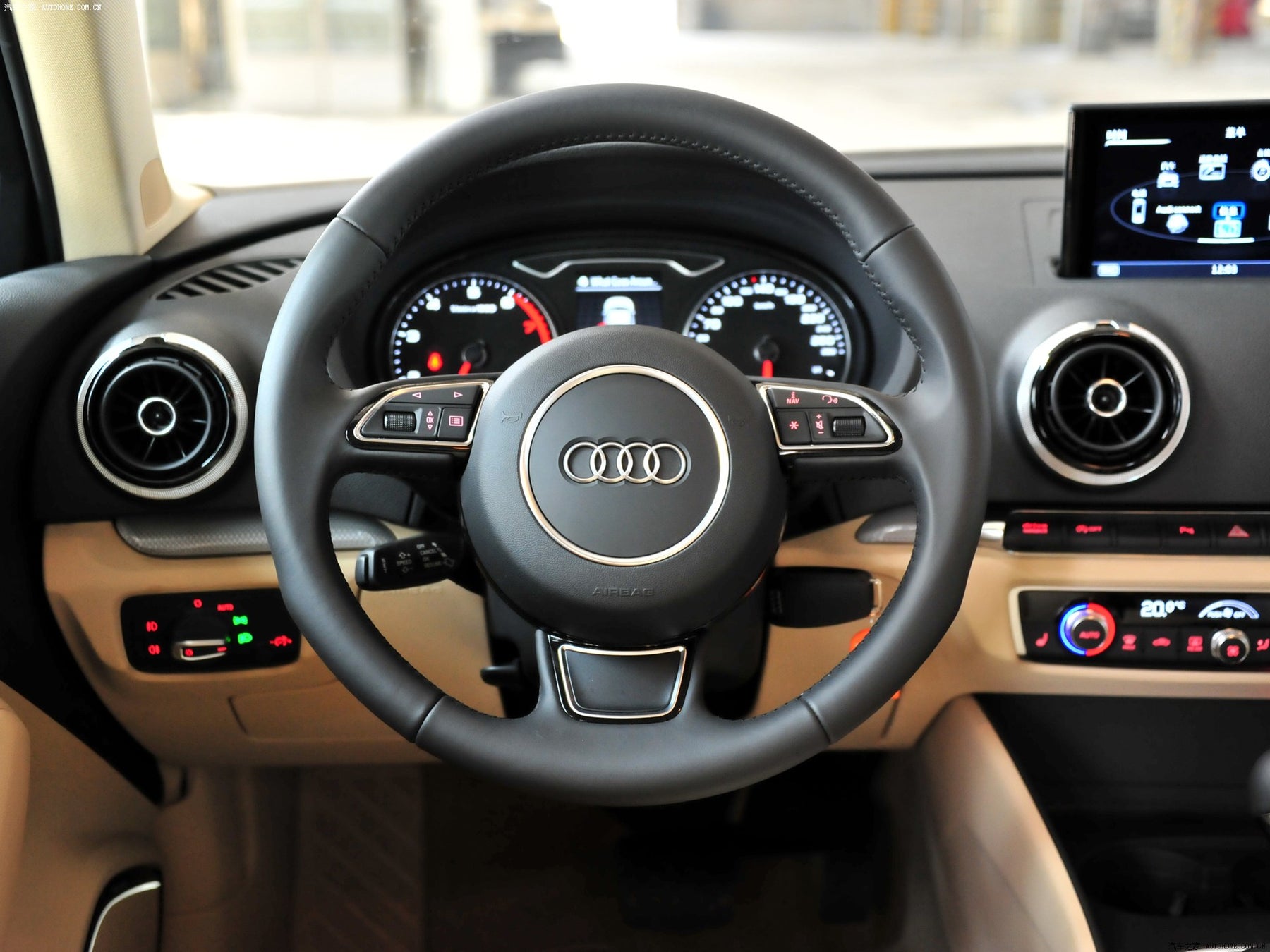 Audi A1 A3 Q3 8V 8X 8U Multifunctional Round Leather Steering Wheel With Paddle