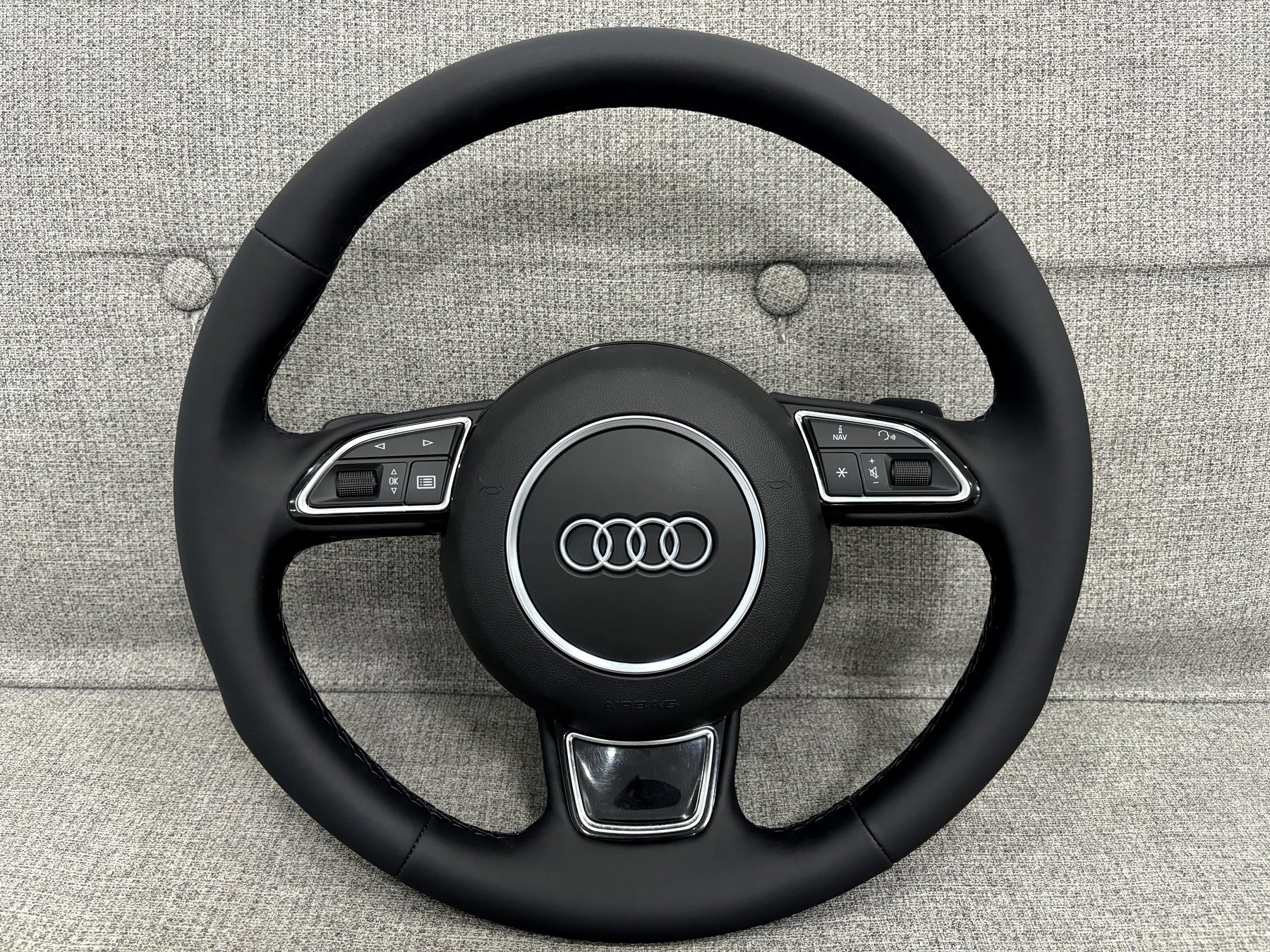 Audi A1 A3 Q3 8V 8X 8U Multifunctional Round Leather Steering Wheel With Paddle