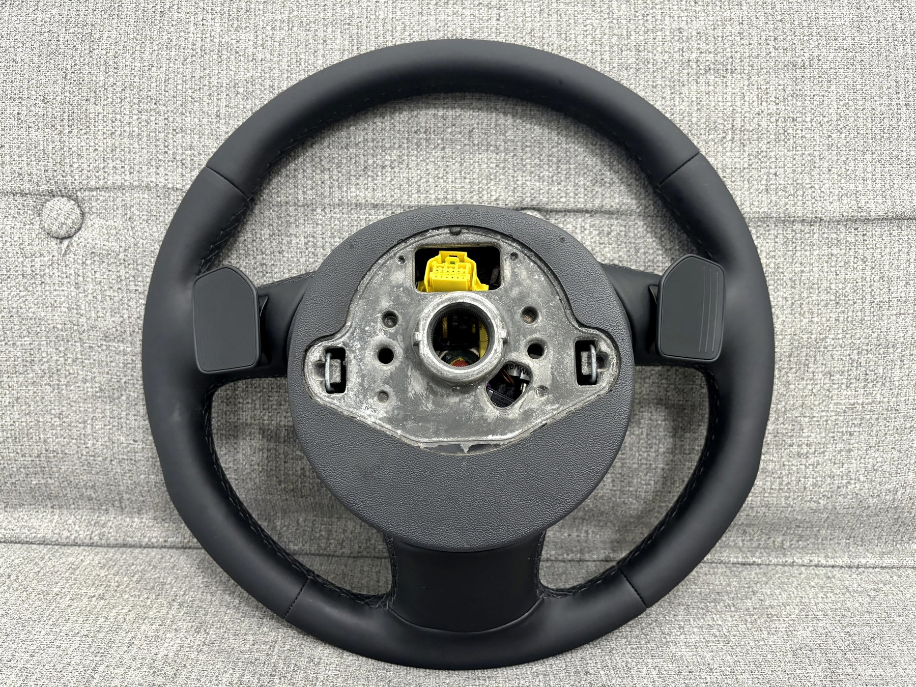 Audi A1 A3 Q3 8V 8X 8U Multifunctional Round Leather Steering Wheel With Paddle
