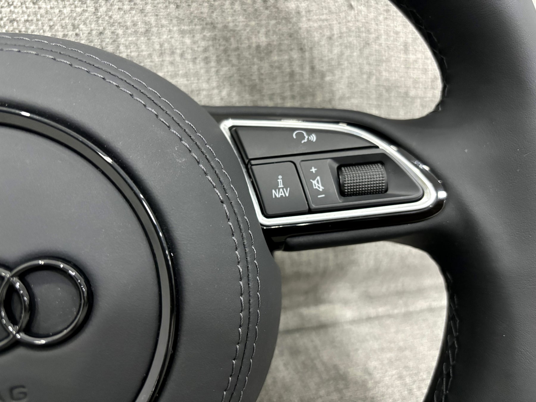 Audi A3 A1 Q3 8V 8X 8U S-Line Flat Bottom Steering Wheel With Leather Bag Manual