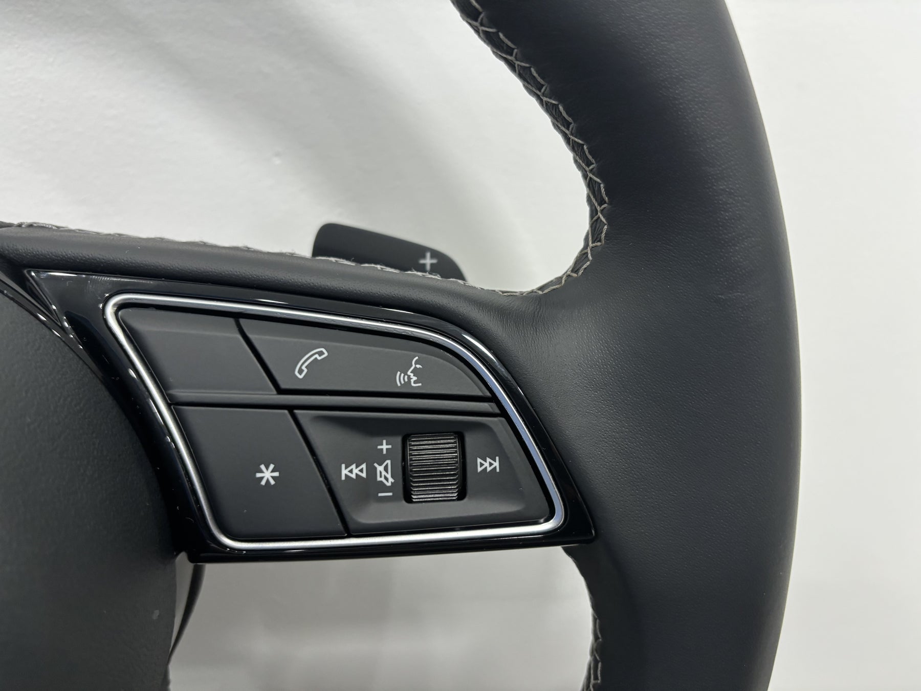 Audi S3 A3 Q2 8V 8Y A1 S1 Q3 Leather Flat Bottom S-Line Steering Wheel Genuine