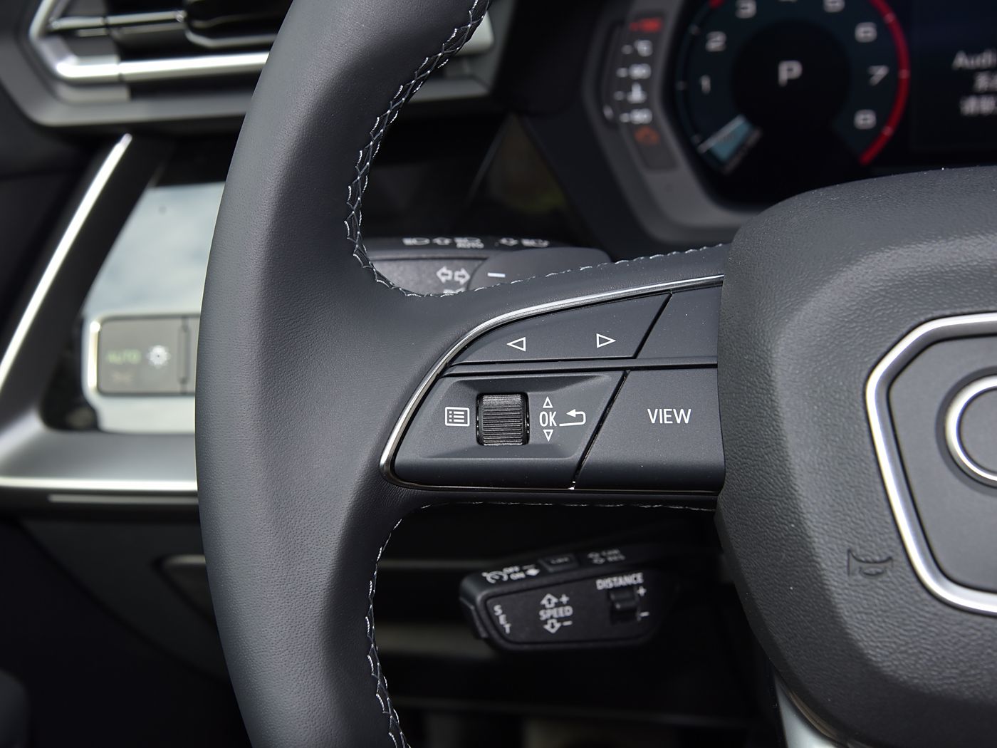 Audi A1 GB A3 8Y Q2 Q3 F3 Multifunctional Leather Steering Wheel With Paddles