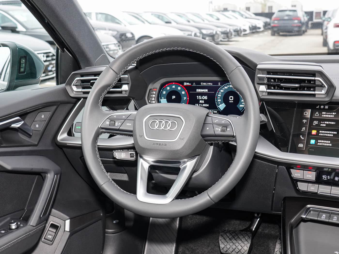 Audi A1 GB A3 8Y Q2 Q3 F3 Multifunctional Leather Steering Wheel With Paddles