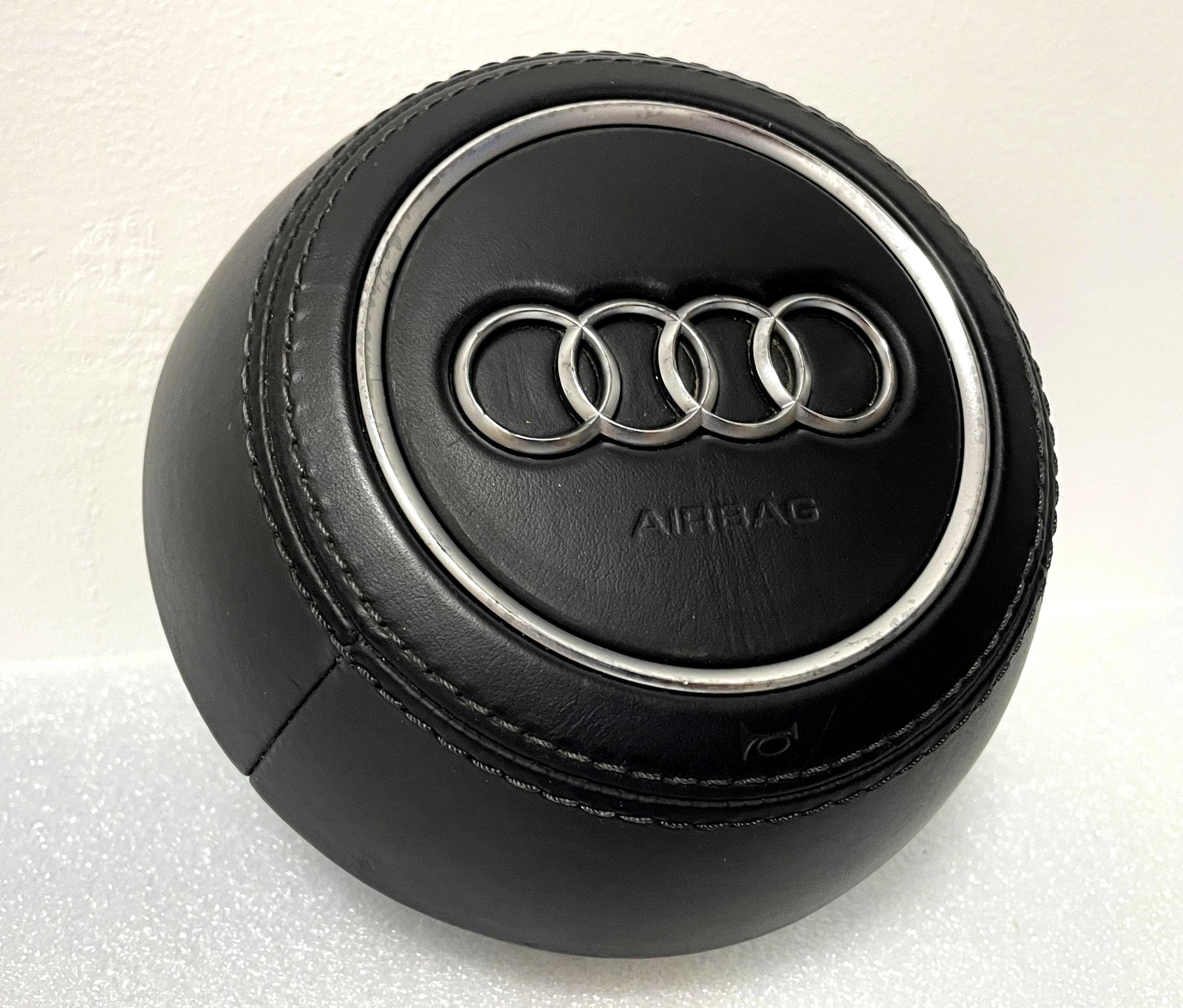 Audi TT RS TTS MK3 R8 Leather Steering Wheel Airbag 8S0880201T 1KT Genuine