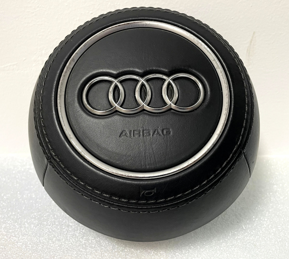 Audi TT RS TTS MK3 R8 Leather Steering Wheel Airbag 8S0880201T 1KT Genuine